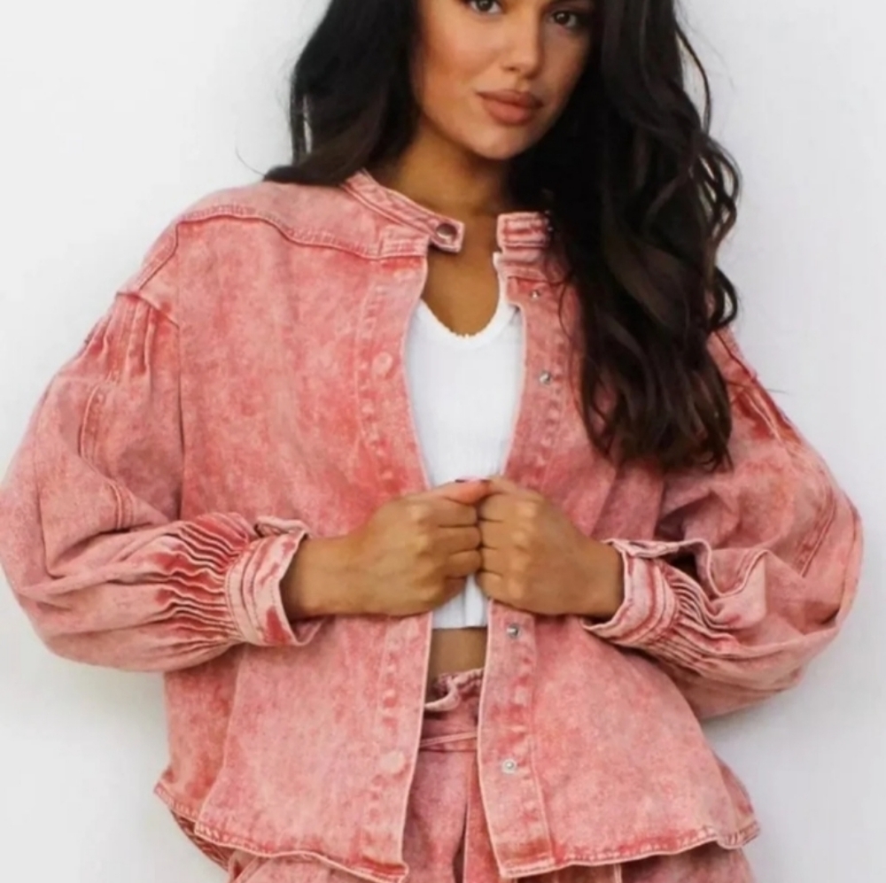 - New Missguided denim jacket